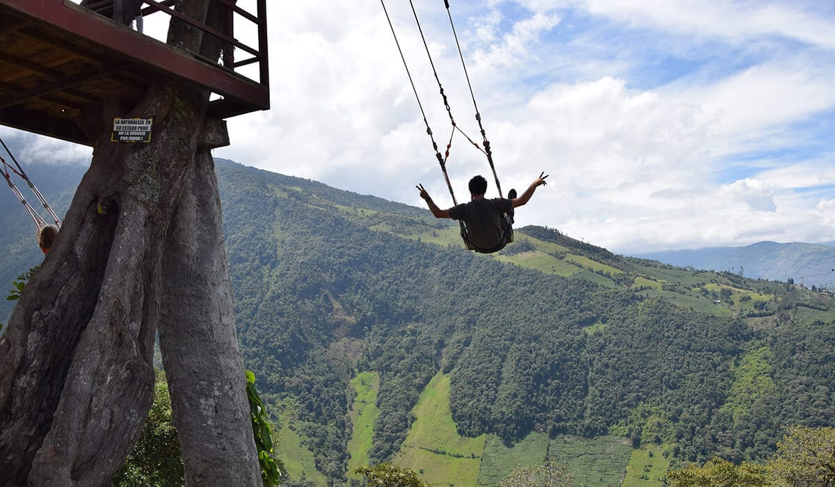 Swing at the End of the World - Wanderbus Ecuador